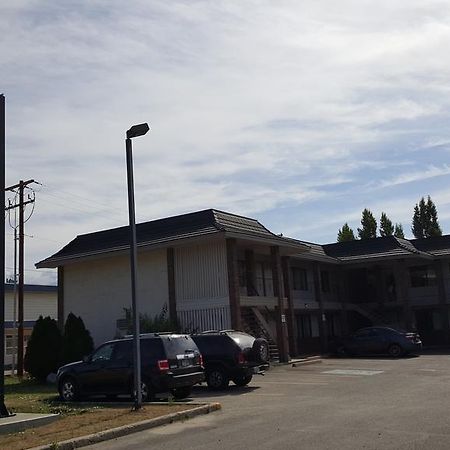 North Pointe Inn And Suites ケロウナ エクステリア 写真