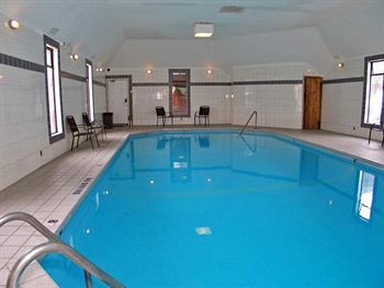 North Pointe Inn And Suites ケロウナ エクステリア 写真