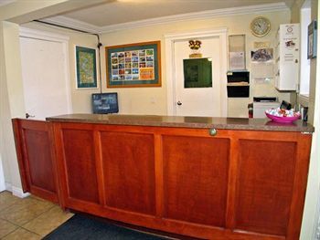 North Pointe Inn And Suites ケロウナ エクステリア 写真